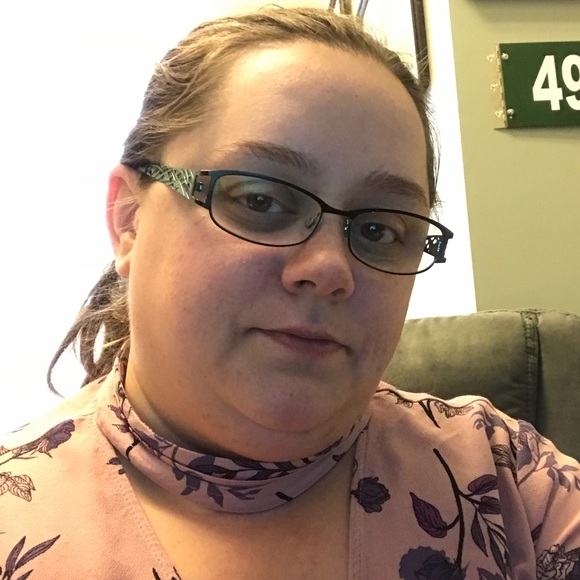 Meet your Posher, Shannon - Picture 1 of 1